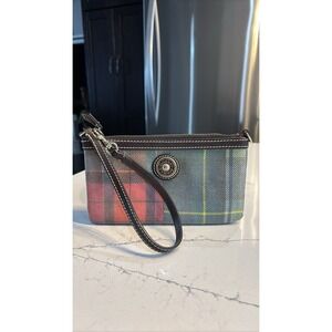 Dooney & Bourke Tartan Plaid Canvas Wristlet Clutch Leather Trim